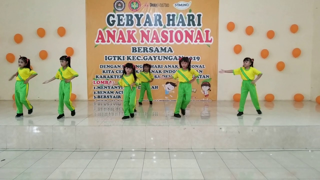 Noura TK Nanggala Surabaya lomba senam Hari Anak Nasional(1)