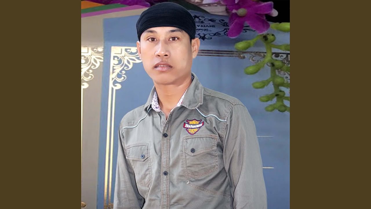 ຮ້ອງໄຫ້ໃສ່ເດືອນ