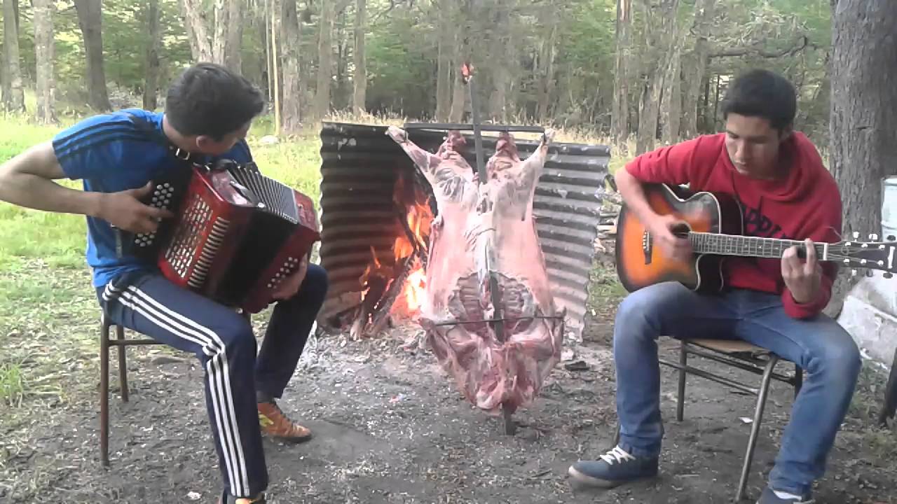 Oscar Rivas y su verdulera con brayan Lagos