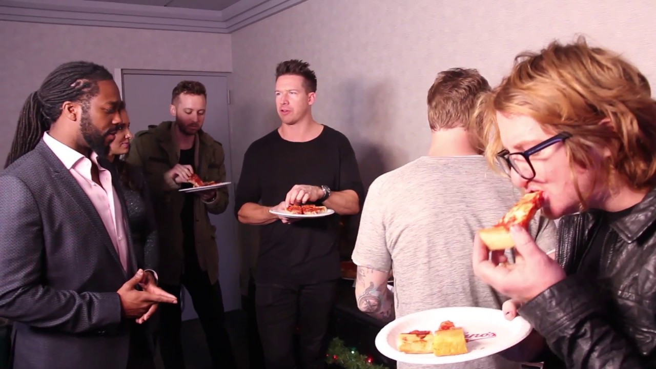 OneRepublic picks the best pizza in Chicago!