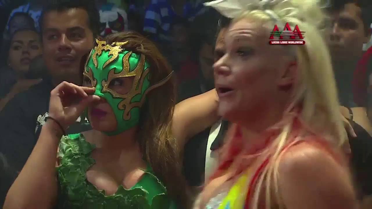 AAA Worldwide desde Pachuca Faby Apache & Mary Apache vs Taya & La Hiedra