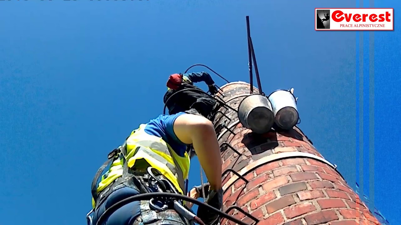 Everest Prace Alpinistyczne. Rozbiórka komina caglanego.