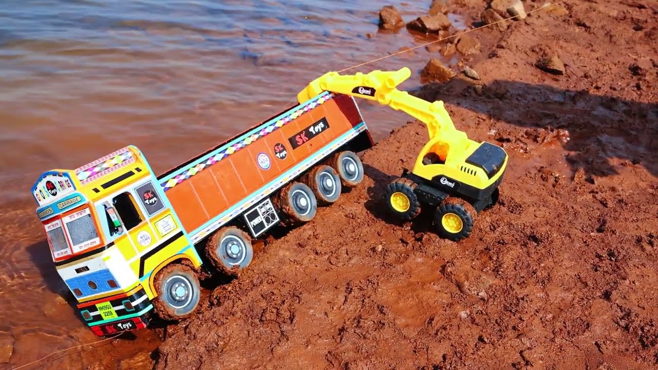 Jcb 3DX Loading Sand Tipper Dumper Truck Accident Pulling Out Jcb | Jcb ki Khudai Video