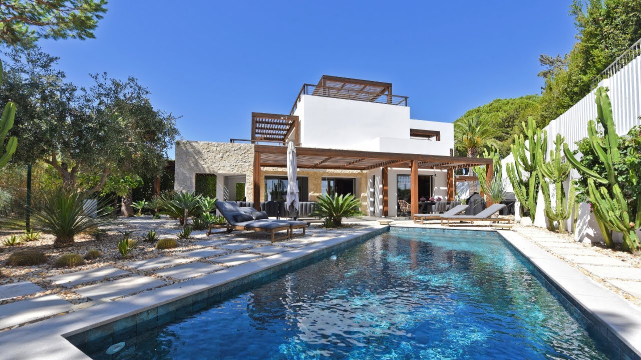 Exclusive Beachfront | Vale do Garrão | Vendici Properties