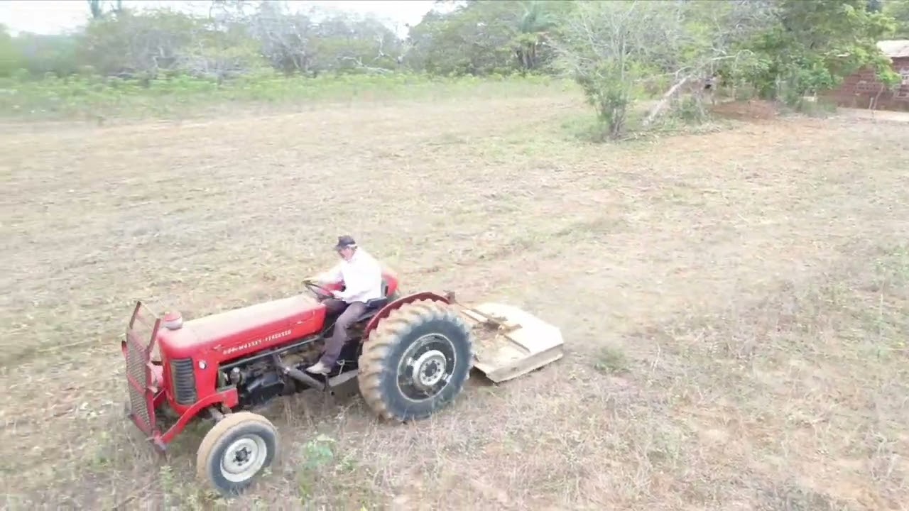 Corte de terra aqui no sitio inverno bom
