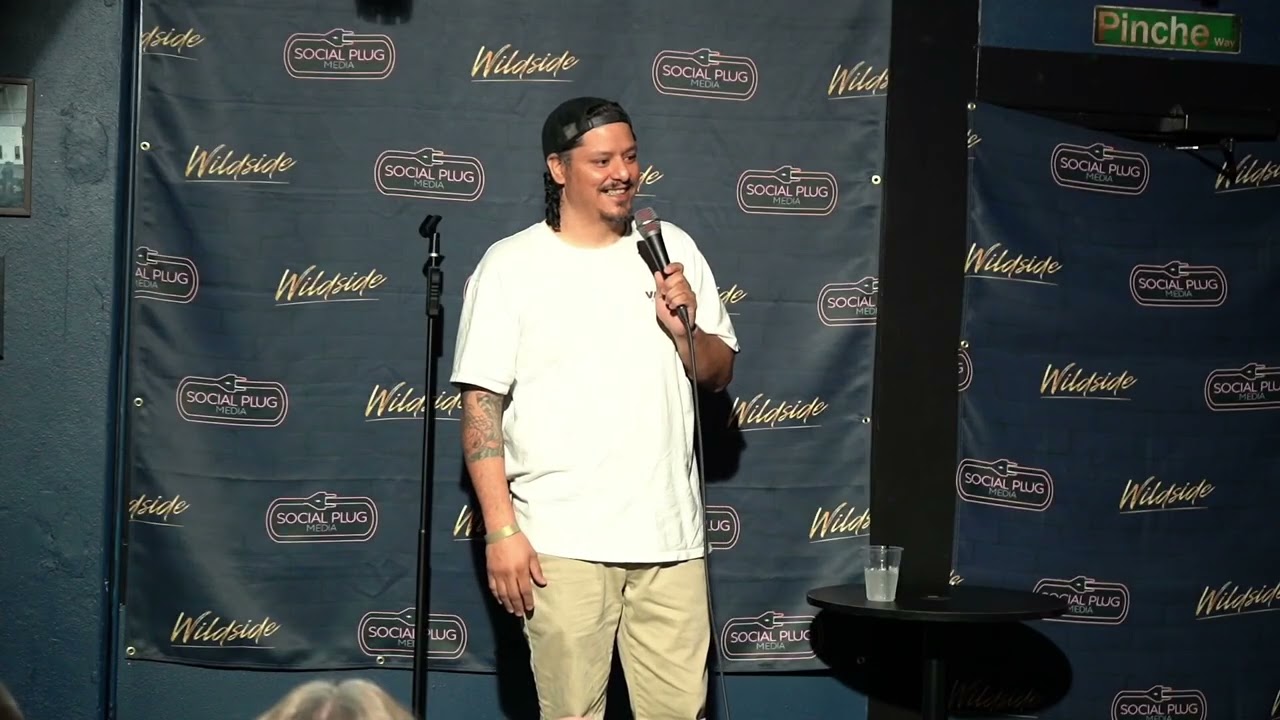 Rocky Lopez at Wild Side Wednesdays in New Braunfels Texas W/ The Social Plug #comedy
