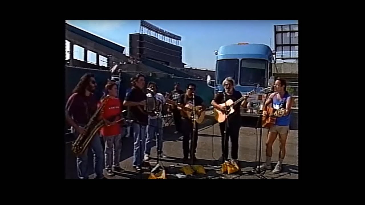 'This Land is Your Land' - Los Lobos with Jerry Garcia & Bob Weir - July 2, 1989 Sullivan Stadium