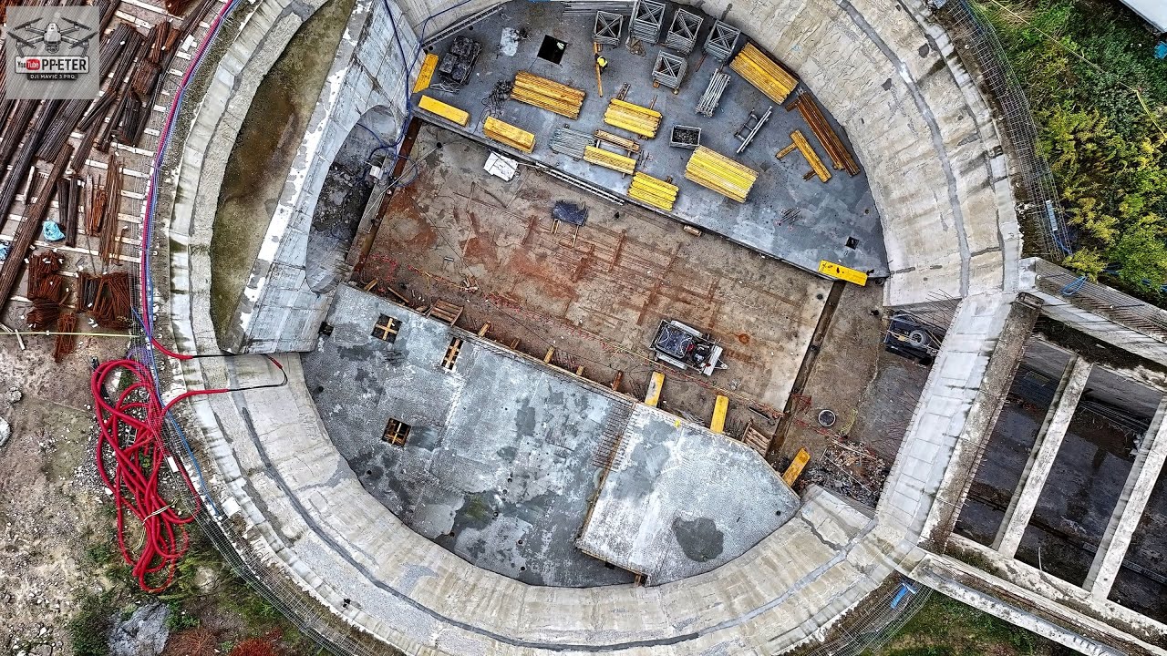 #72Ż ŁÓDŹ BUDOWA TUNELU ŚREDNICOWEGO UL  SKARPOWA 18 09 2025 DRON