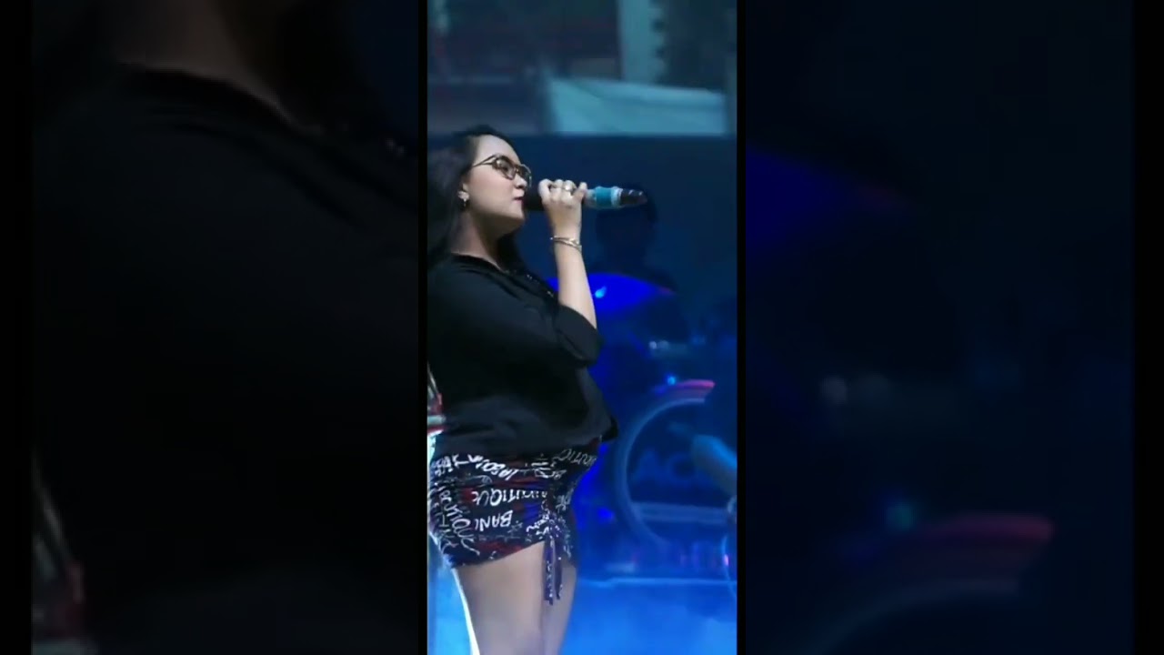 bumil lagi nyanyi dong