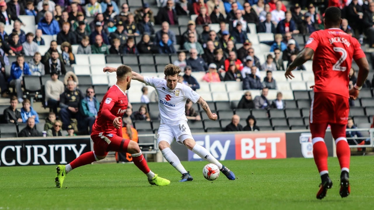 HIGHLIGHTS: MK Dons 3-2 Gillingham