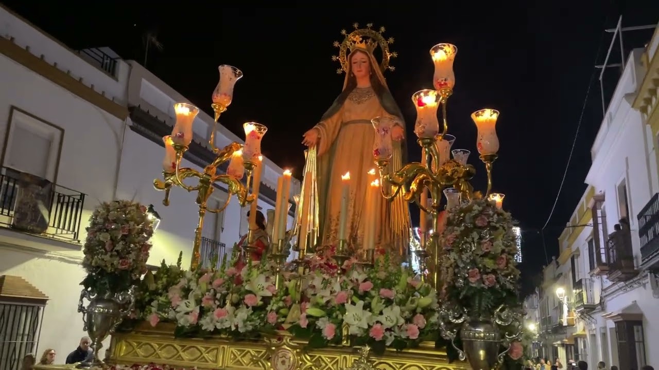 Salida procesional de la virgen de la Milagrosa de Marchena