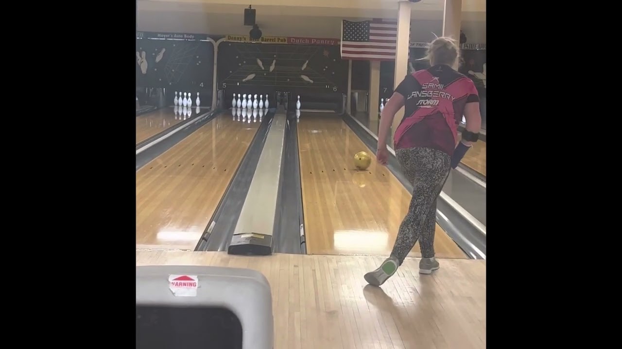 League night #bowling #bowlifi #bowlinglife #twohandedbowling #subscribe