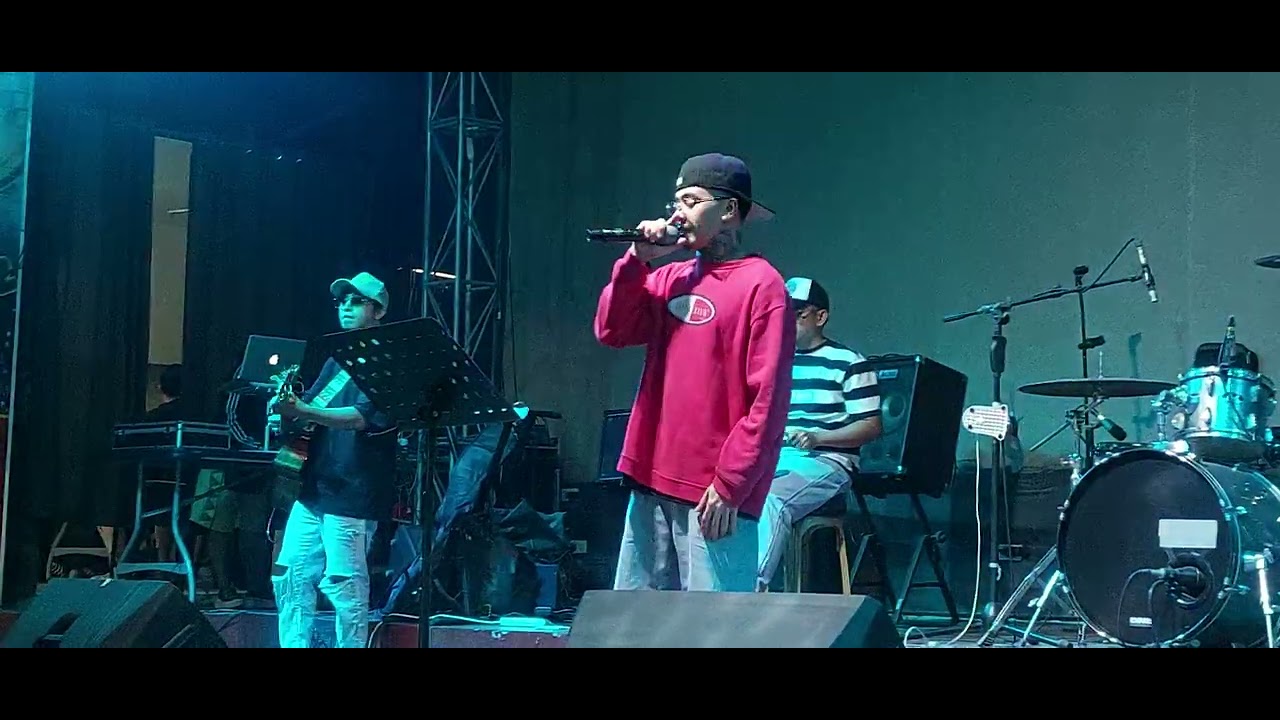 KZ BILLIARDS & MUSIC LIVE   