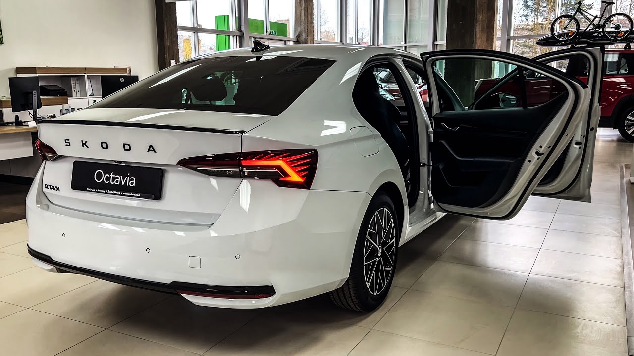 Skoda Octavia Sportline (2025) - Exterior and Interior Walkaround 4K