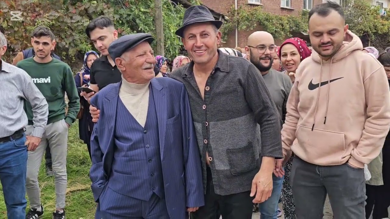 DEMİRCİ'nin SEVİNÇLER KÖYÜNDE TAYFUN BAŞ'IN DÜĞÜNÜNDE SİNİ ÇIKARMADAN GÖRÜNTÜLER 19-10-2025 