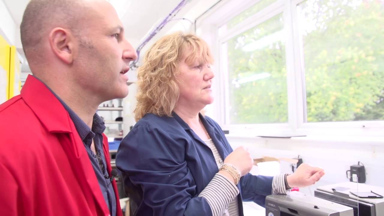 How are bespoke DSLR filters made? Watch LEE Filters factory tour. Part 1