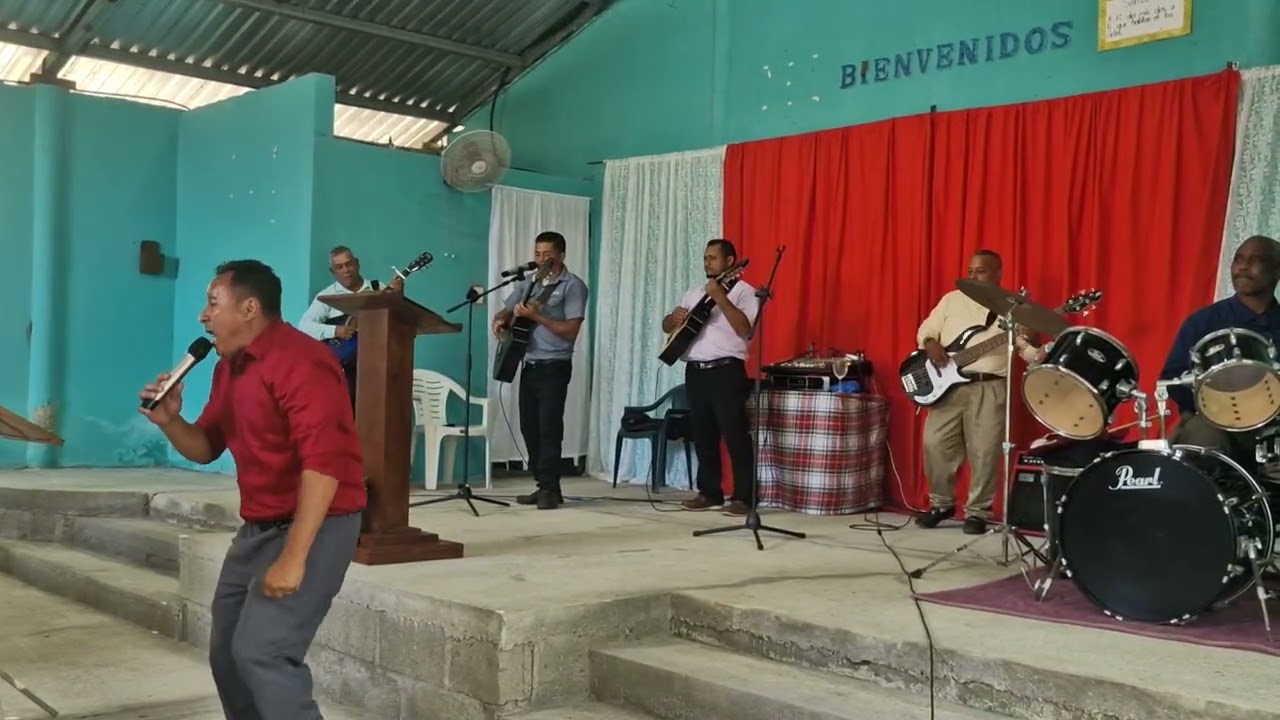 PASTOR JULIO:  