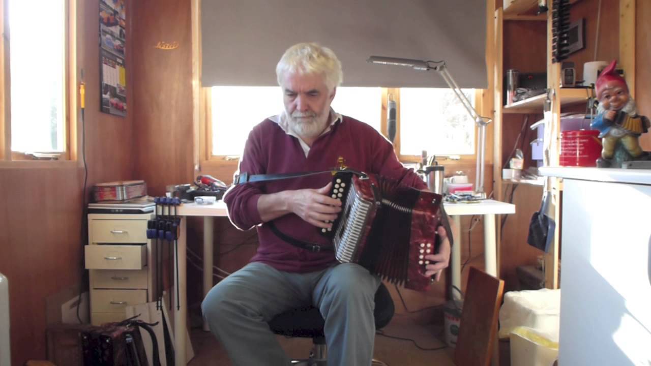 Maggie in the Wood - Lester - Melodeon