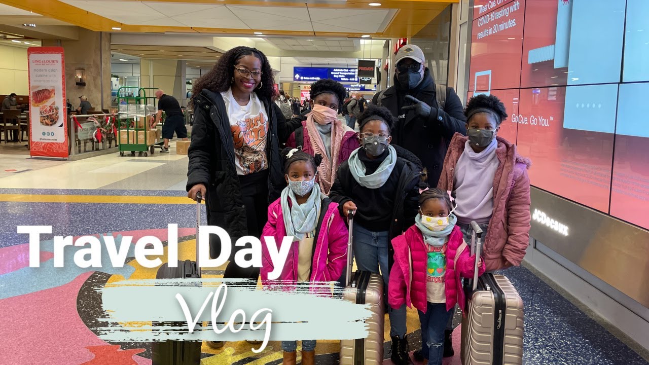 Travel Day Vlog:Traveling with 5 kids|What's in my Travel Bag + Airport Outfit