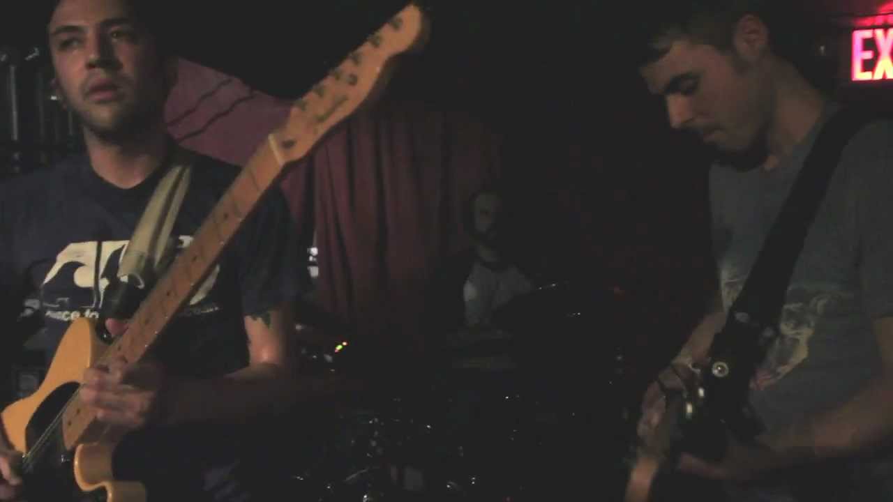 signal hill - the dead vineyard: live @ the charleston bar, brooklyn, ny