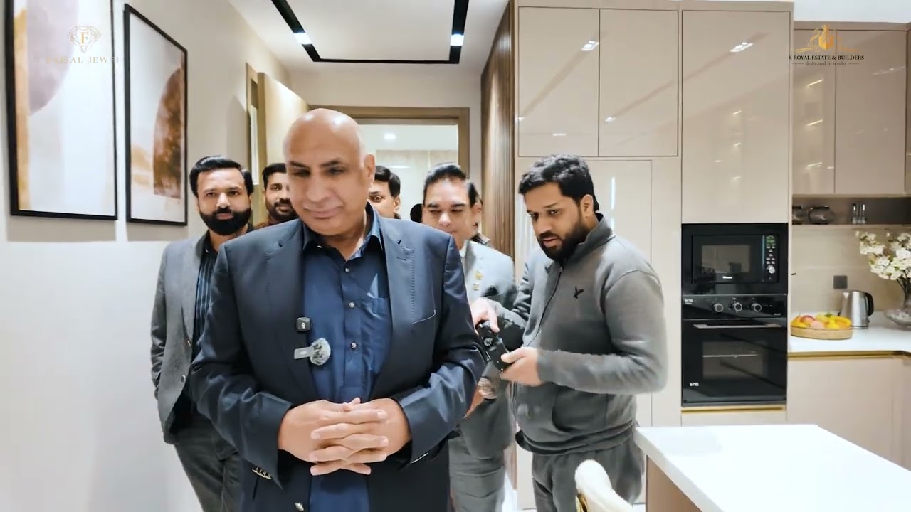 Chairman Faisal Town Group Visits Faisal Jewel
