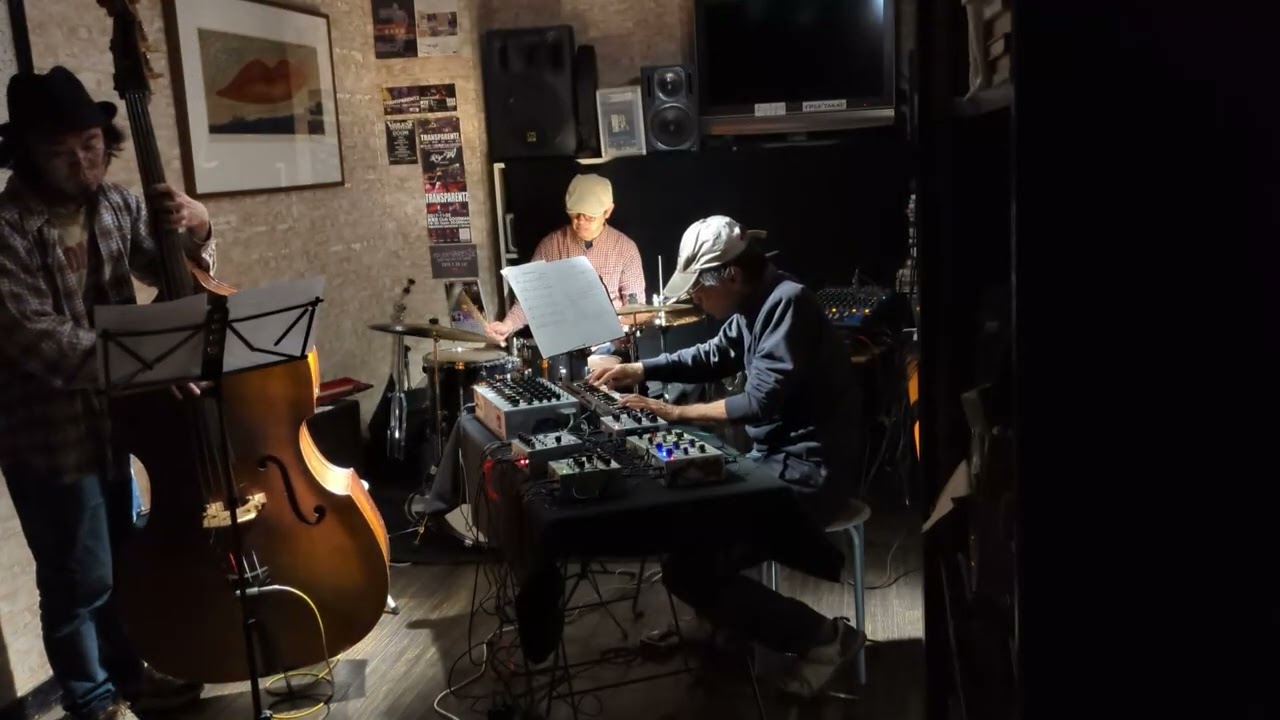 Hand made Electronics Jazz Trio 20251220 120127272 TS