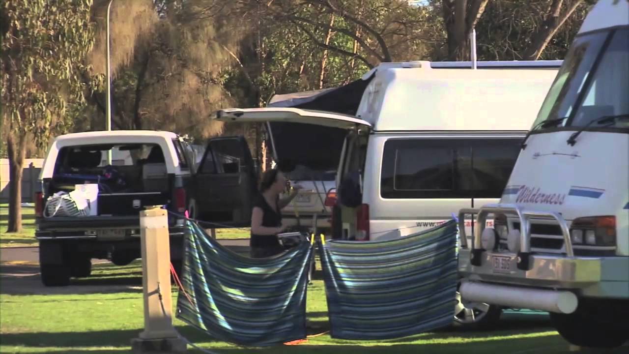Discover Downunder 2013 Ep 5 - Lake Entrance - Part 2