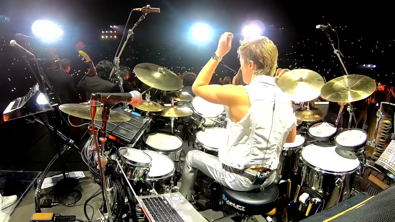 Brendan Buckley: w/ Shakira “La Pared” from Lima, Peru 11/16/25