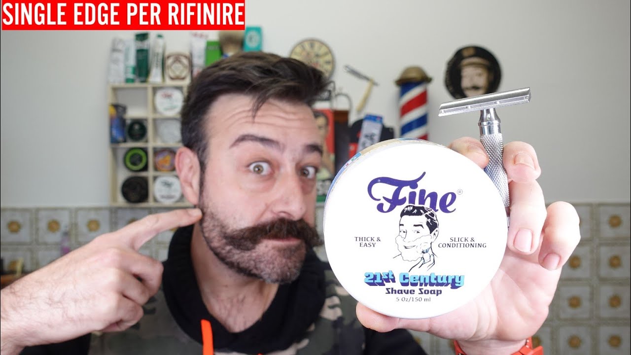 CHIACCHIERATA Durante la Rasatura - Fine Barber Blue - Black Hawk V3 A - Pennello Razorock 400