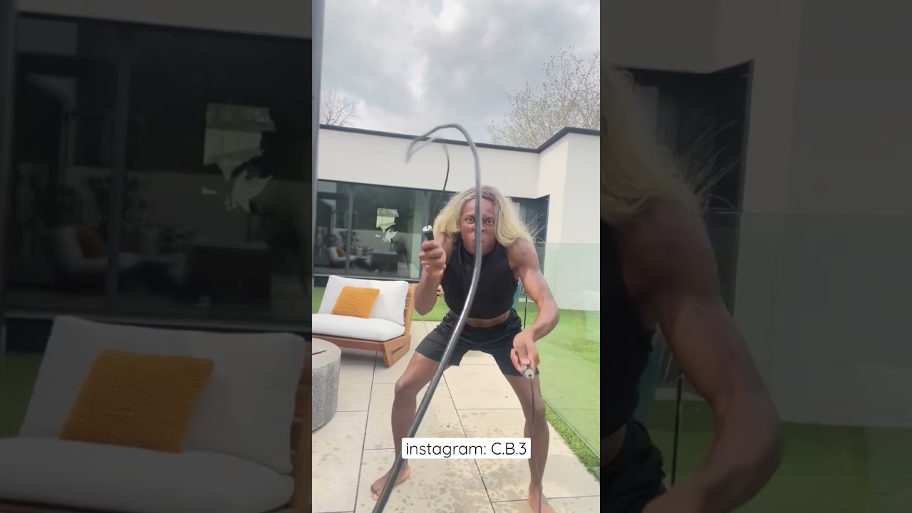 Miley Cyrus&rsquo; &ldquo;Flowers&rdquo; video is kinda funny😂 #mileycyrus #endlesssummervacation