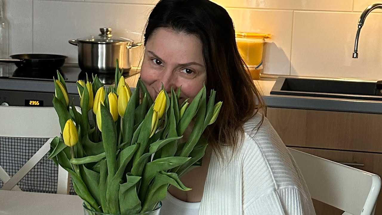 У каналі IRYNA позитивне життя  відбувається прямий ефір.