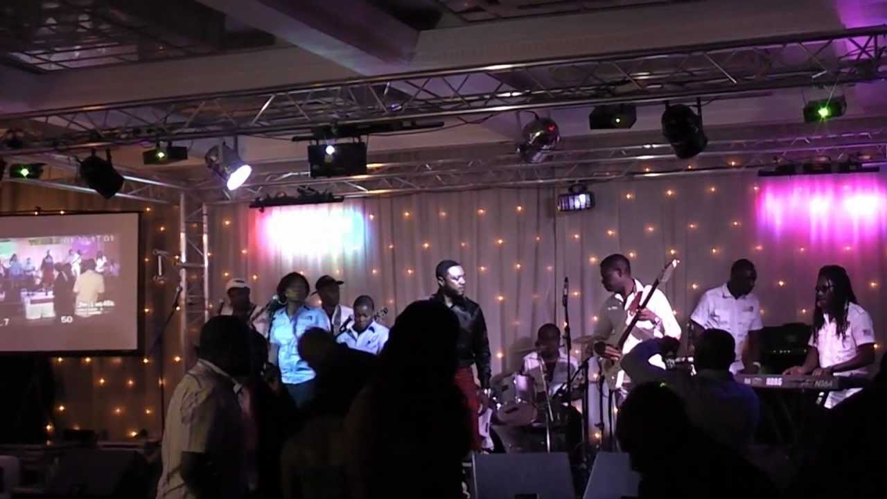 Thierry Fouda en concert aux Salons Wilson  - Ntangane