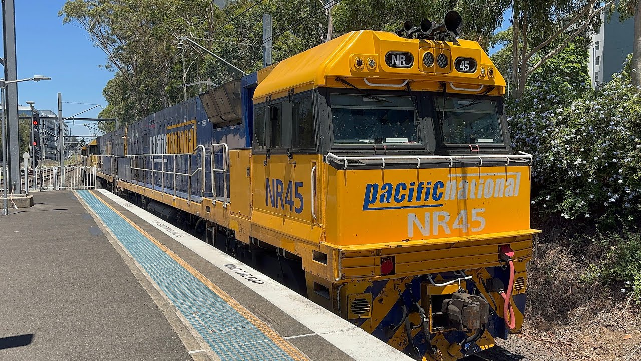 8/1/26 - Pacific National 4MB4 brief stop at Rhodes with NR45, NR15, and NR93