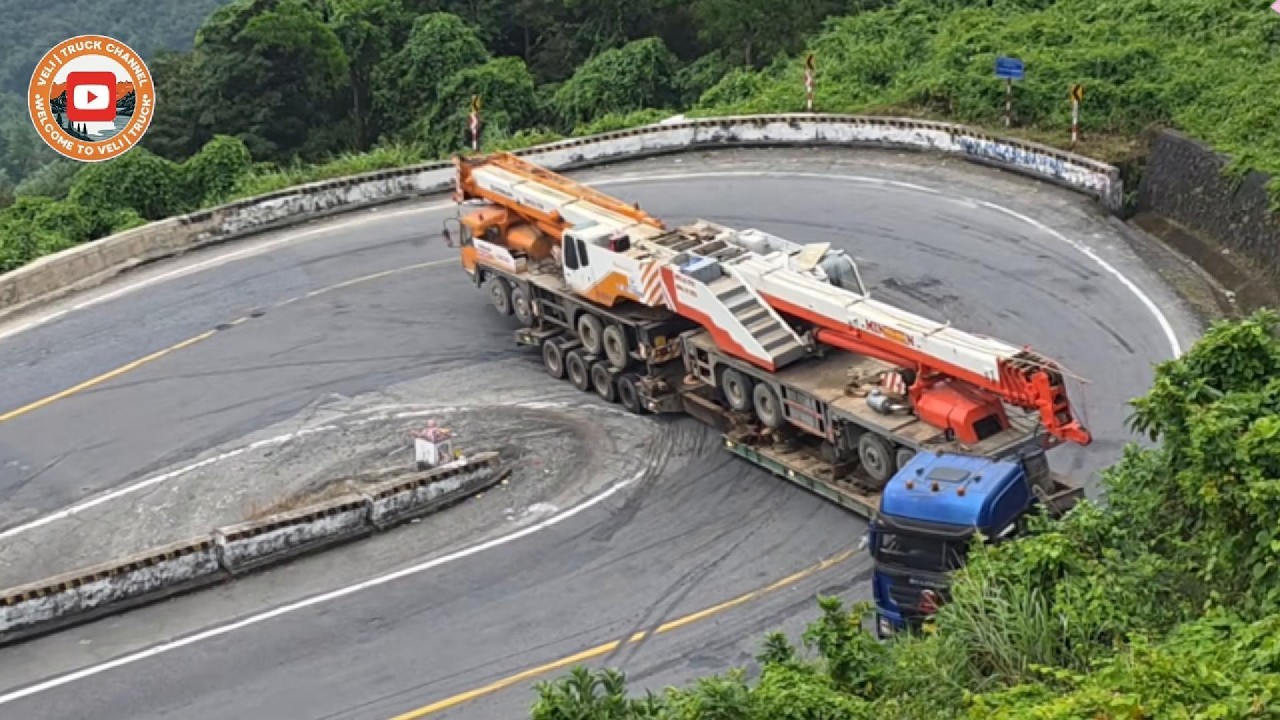 Massive Heavy Trucks Taking Dangerous Mountain Curves | Extreme Driving Skills