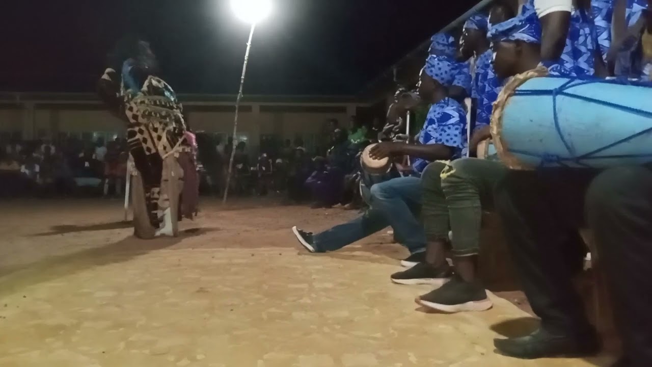 BIG OBA SAI OJEH SOCIETY LUNSAR AT MANGE BURREH FOR GRAND FINAL-(AKOH META)