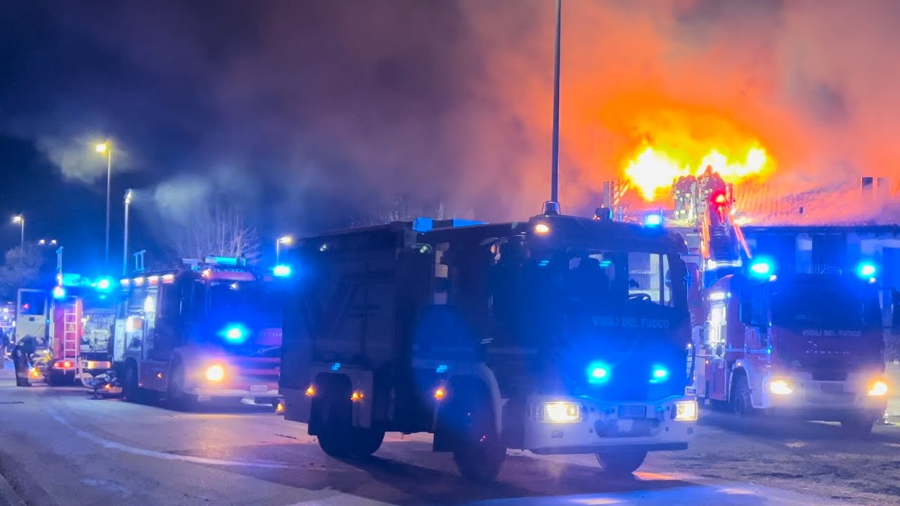 INCENDIO TETTO - Quattro abitazioni in fiamme a Castello di Godego (TV) 23/01/2024