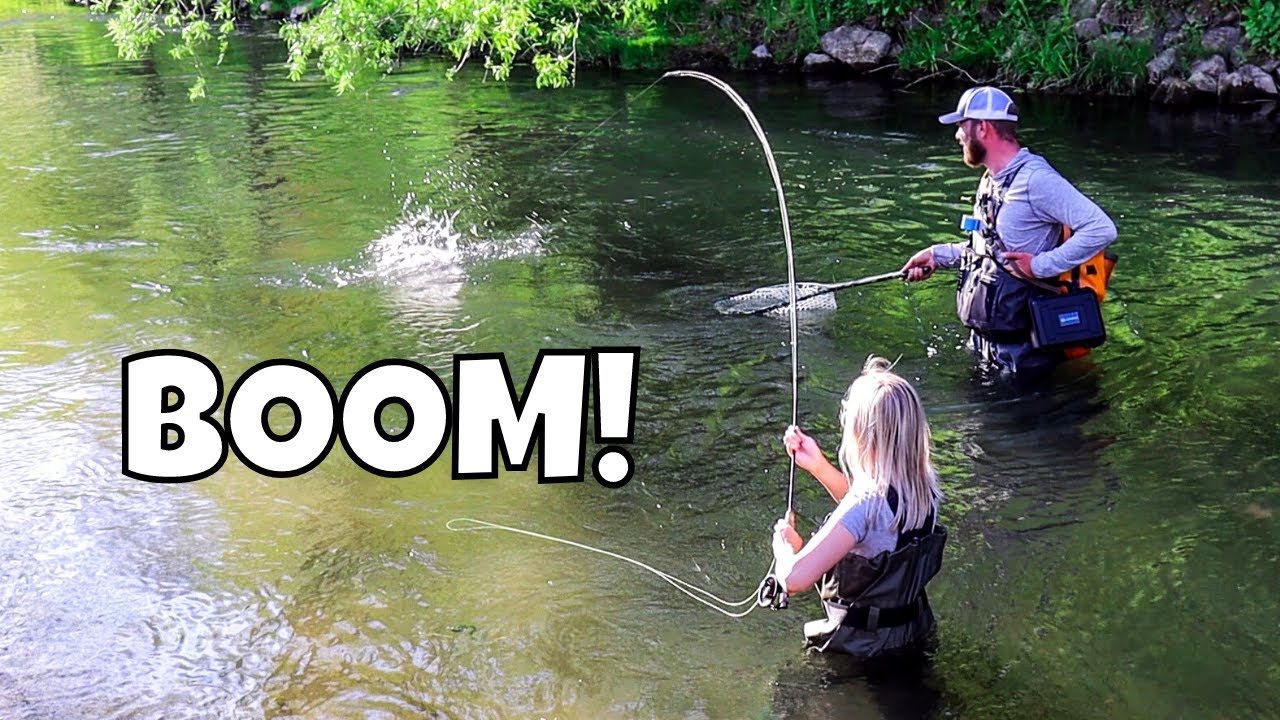 Unerwarteter Fang... | Das erste Mal Angeln mit Fliege am Fluss | Fliegenfischen Praxis für Anfänger