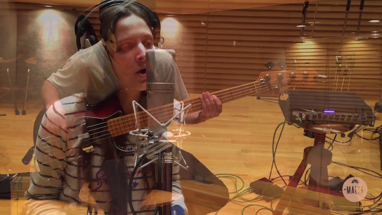 MALTA - Sismos (en vivo en Estudios Moebio)