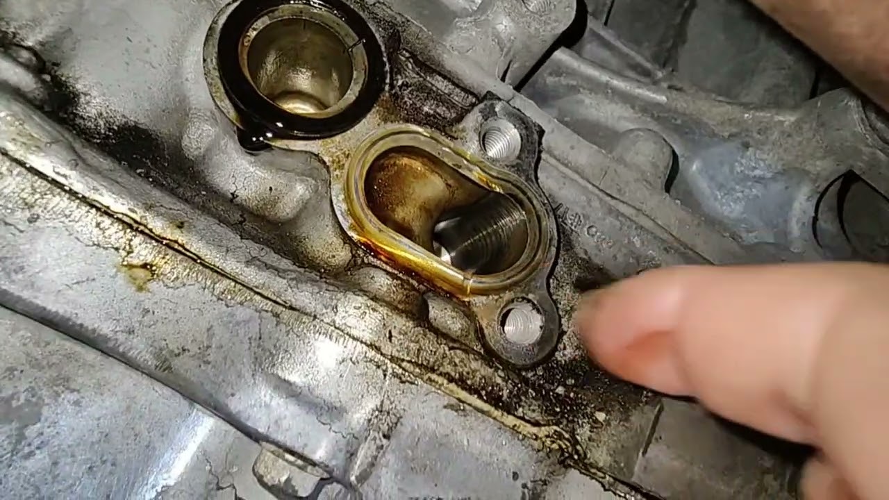 2014 Honda CRV Common oil leak if you notice this while changing your oil. Cheap and easy to fix. 