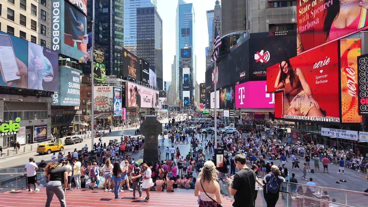 NYC Walk : Times Square to Central Park via 42nd Street & 5th Avenue in June 2024