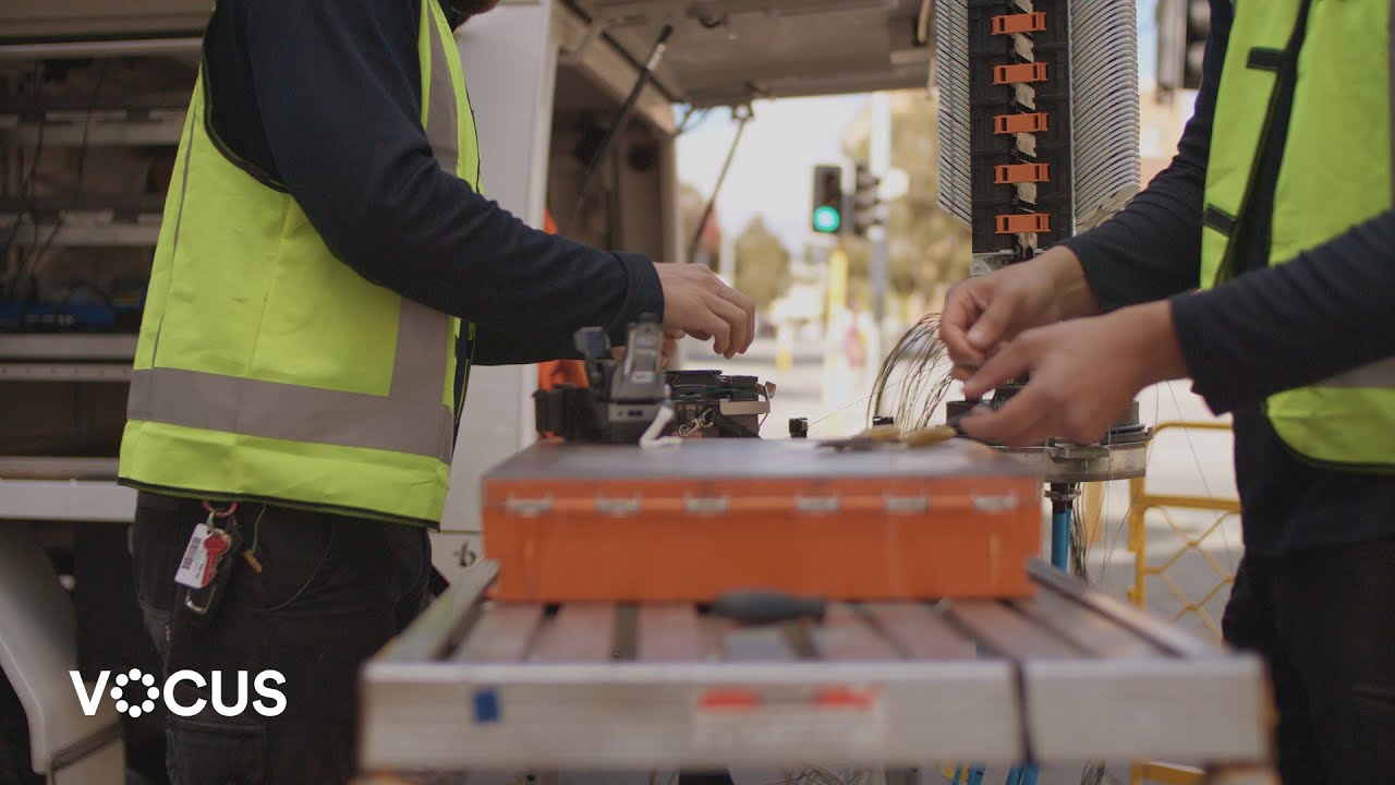 Vocus Fibre Pit | Canon EOS M | Magic Lantern RAW | Tamron 35mm f/1.8 Di VC USD | MLV APP 1080 HD
