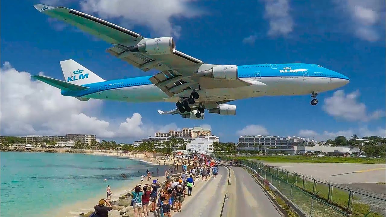 ST. MAARTEN and SKIATHOS - LOW LANDINGS and JETBLASTS - Boeing 747, A340, B757 ... (4K)