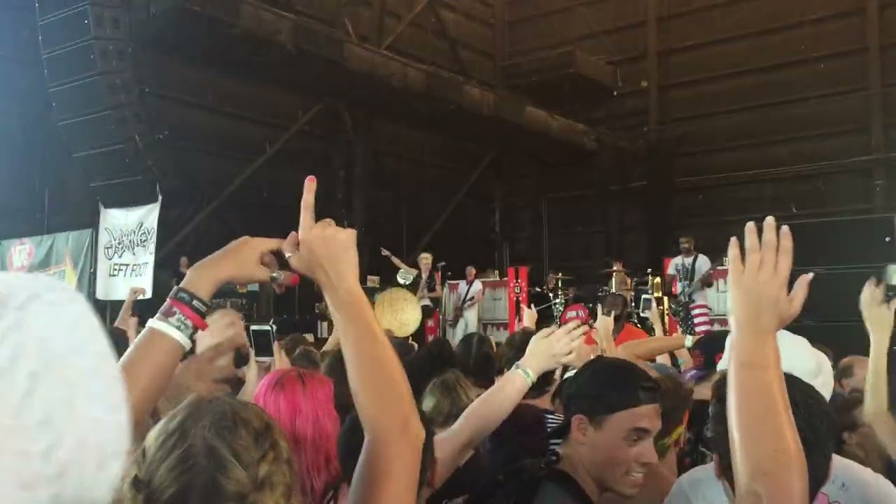 Sum 41 - Fat Lip (Live) - Vans Warped Tour 2016