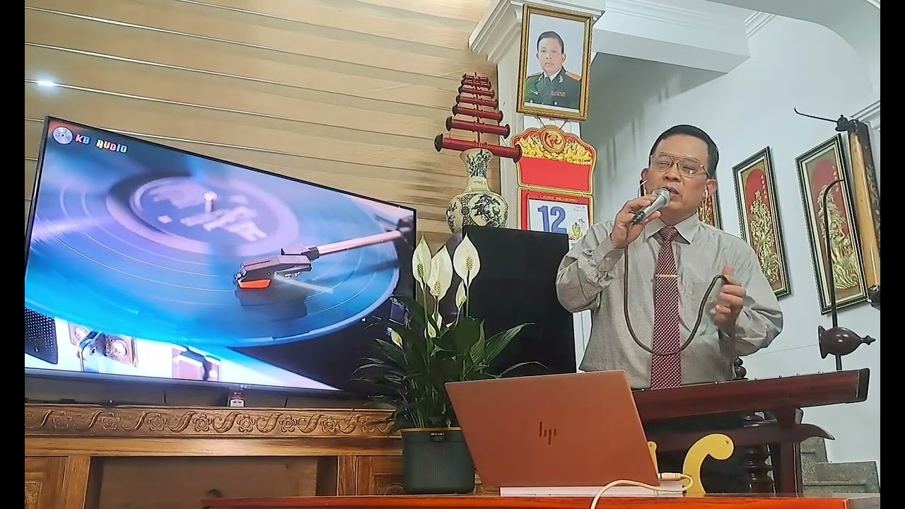MỘT MÌNH THÔI. NS Anh Việt Thu/ TH Mạnh Hùng đàn bầu. 