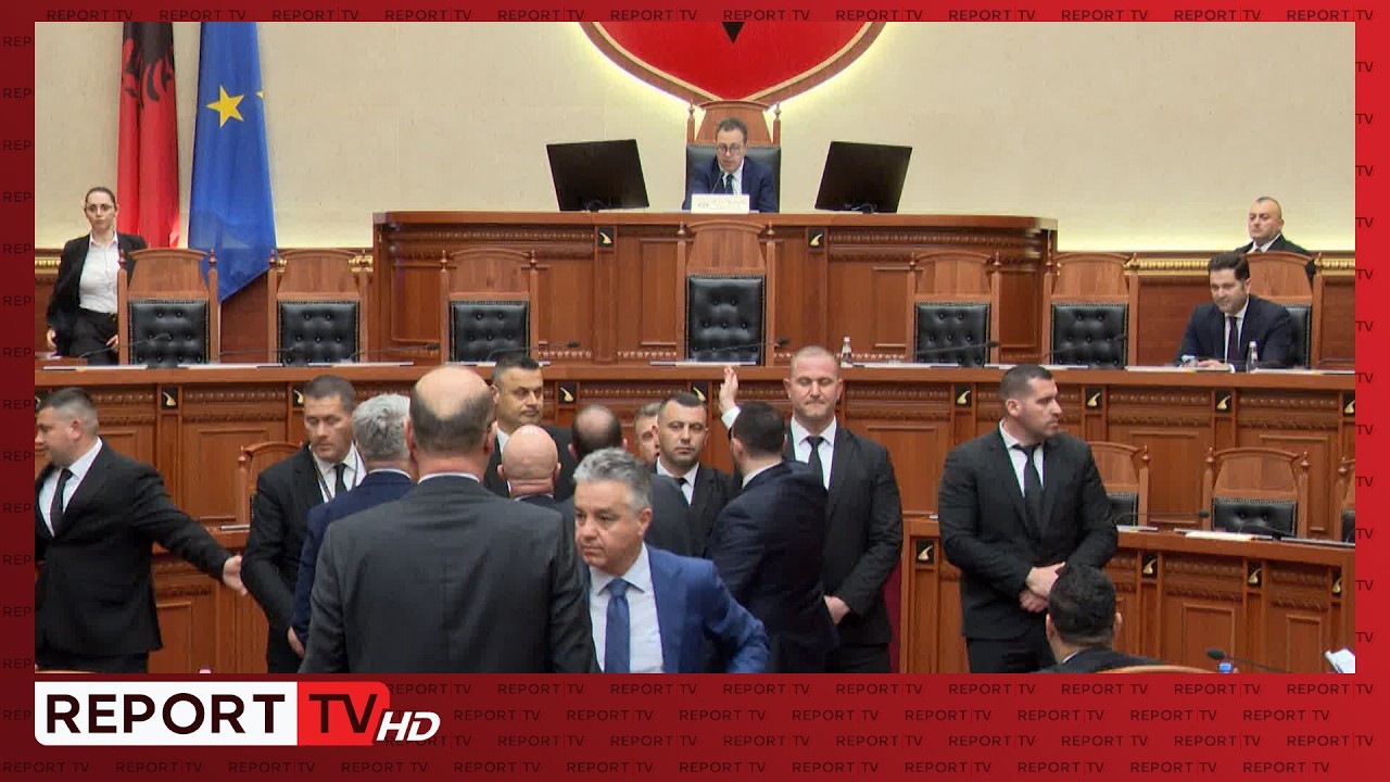 Plas SHERRI në Kuvend mes deputetëve! Bardhi fyen rëndë Ballën: O legen, o i pafytyrë...