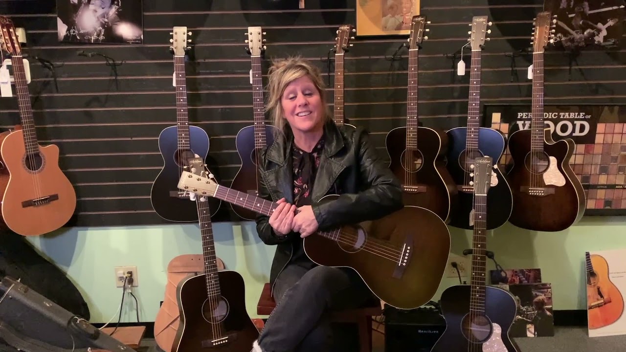 Molly talks Art & Lutherie