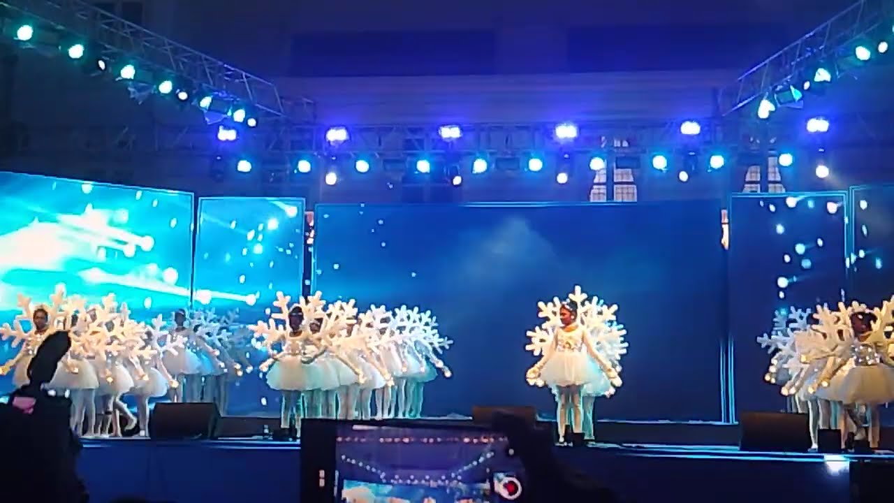 SNOW DANCING