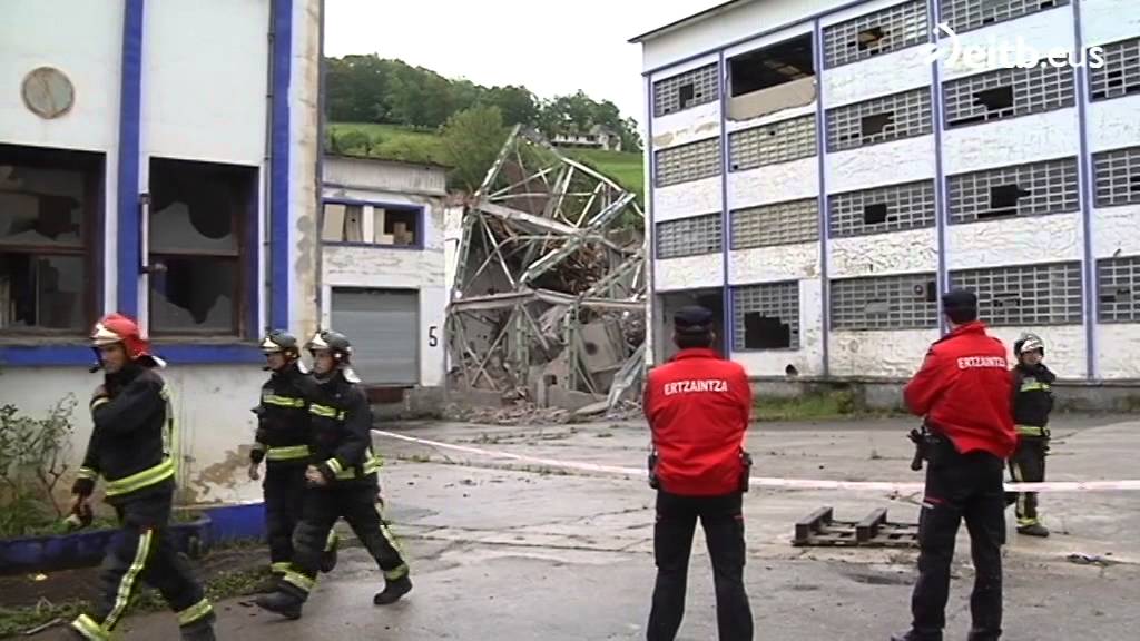 Termina el derribo de las casas abandonadas de Basauri