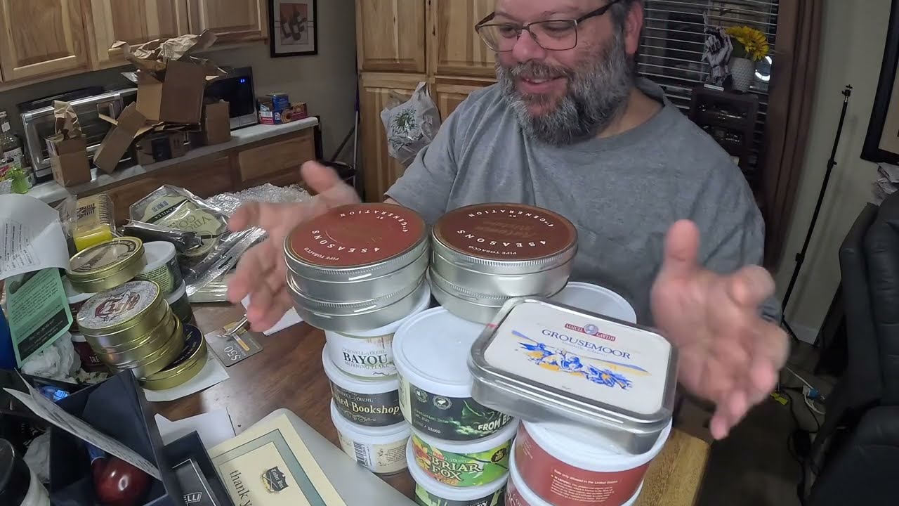Моя первая распаковка посылки с трубочным табаком Mega Haul Mail Call