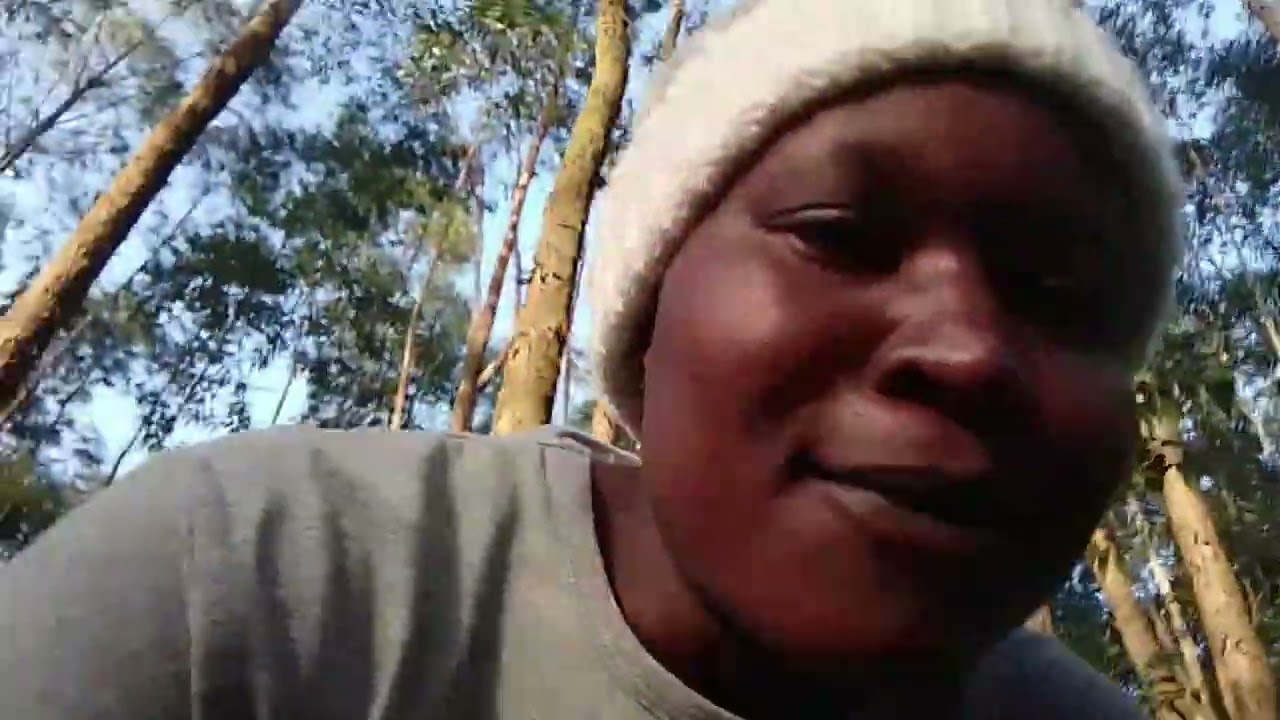 Why this some people encouraging on others life.......... am not happy about it 😔😔😔😔😔😔.